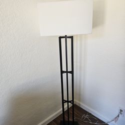 Floor lamp