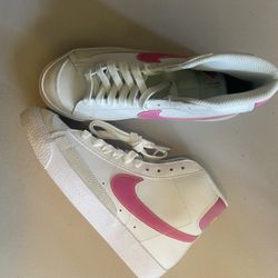 Size 5 Nike Blazer Mid '77 GS White Pink High Top Sneakers Unisex Kids