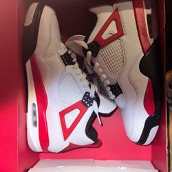 Air Jordan 4 Red Cement Men’s (size 9.5)
