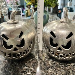 Halloween Decor