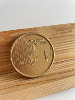 Vietnam The Wall, USA Veteran, Brass Medal Unc.
