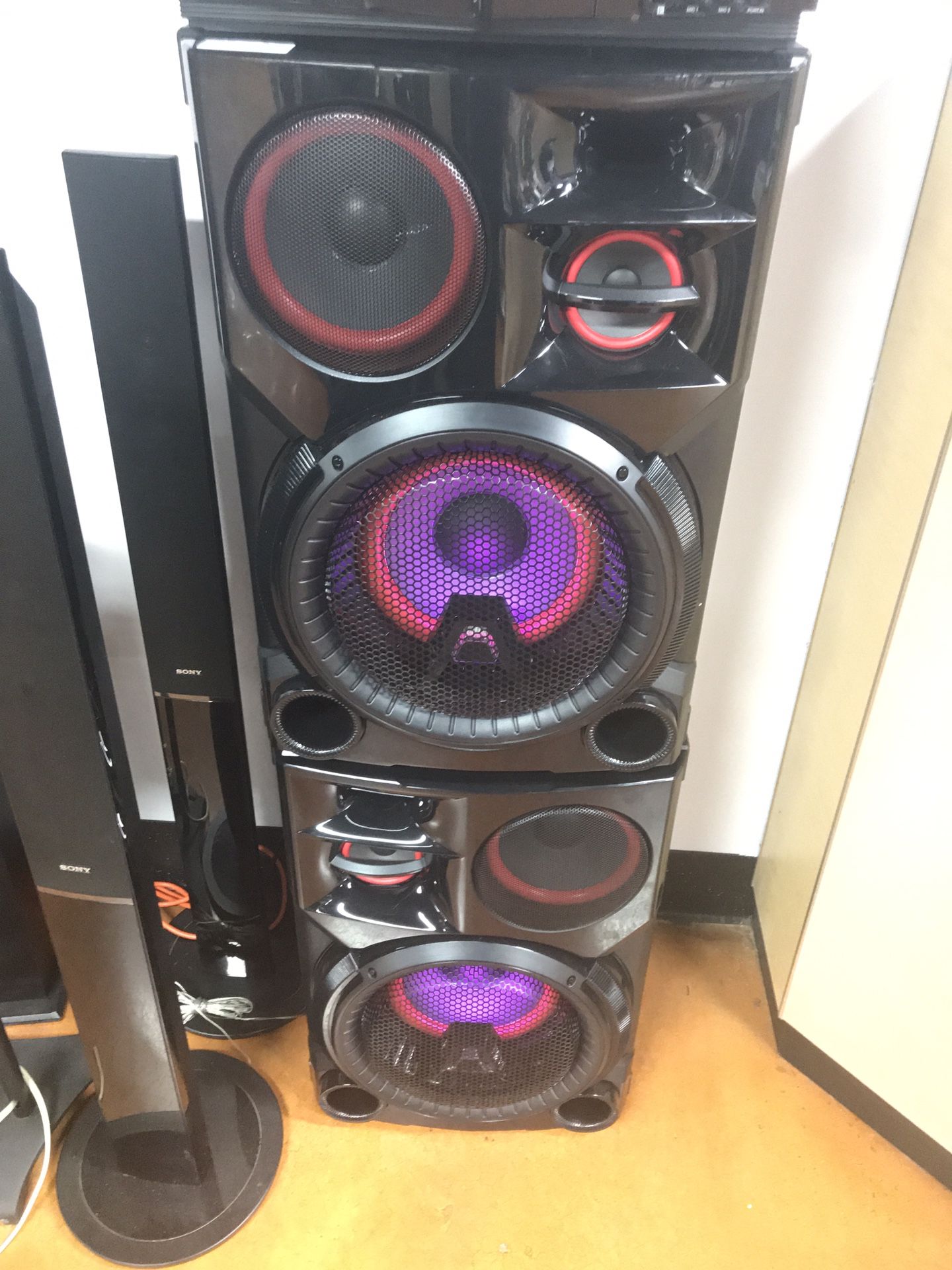 LG Stereo System