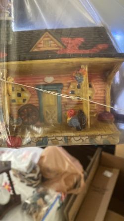 Tiny decorative house