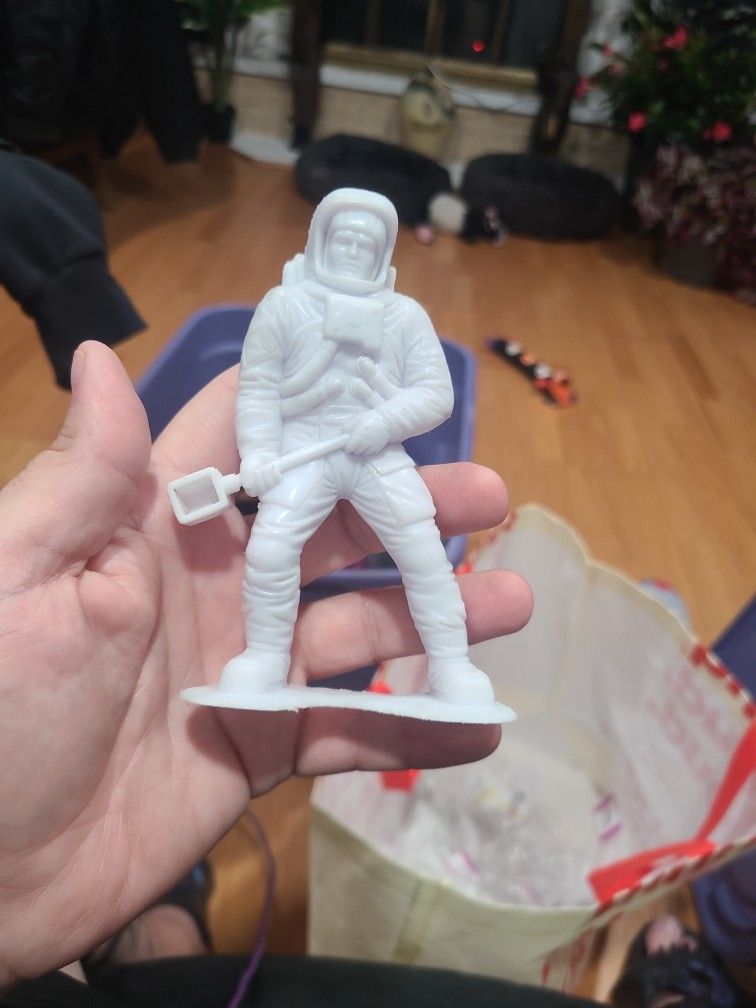 2- Vintage 1970s Louis Marx White Plastic 6" Apollo Astronaut Figures