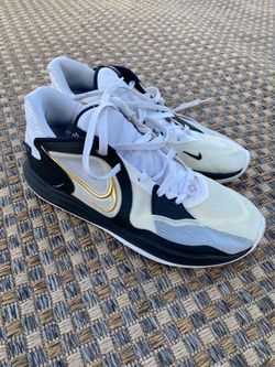 Men’s shoes size 12