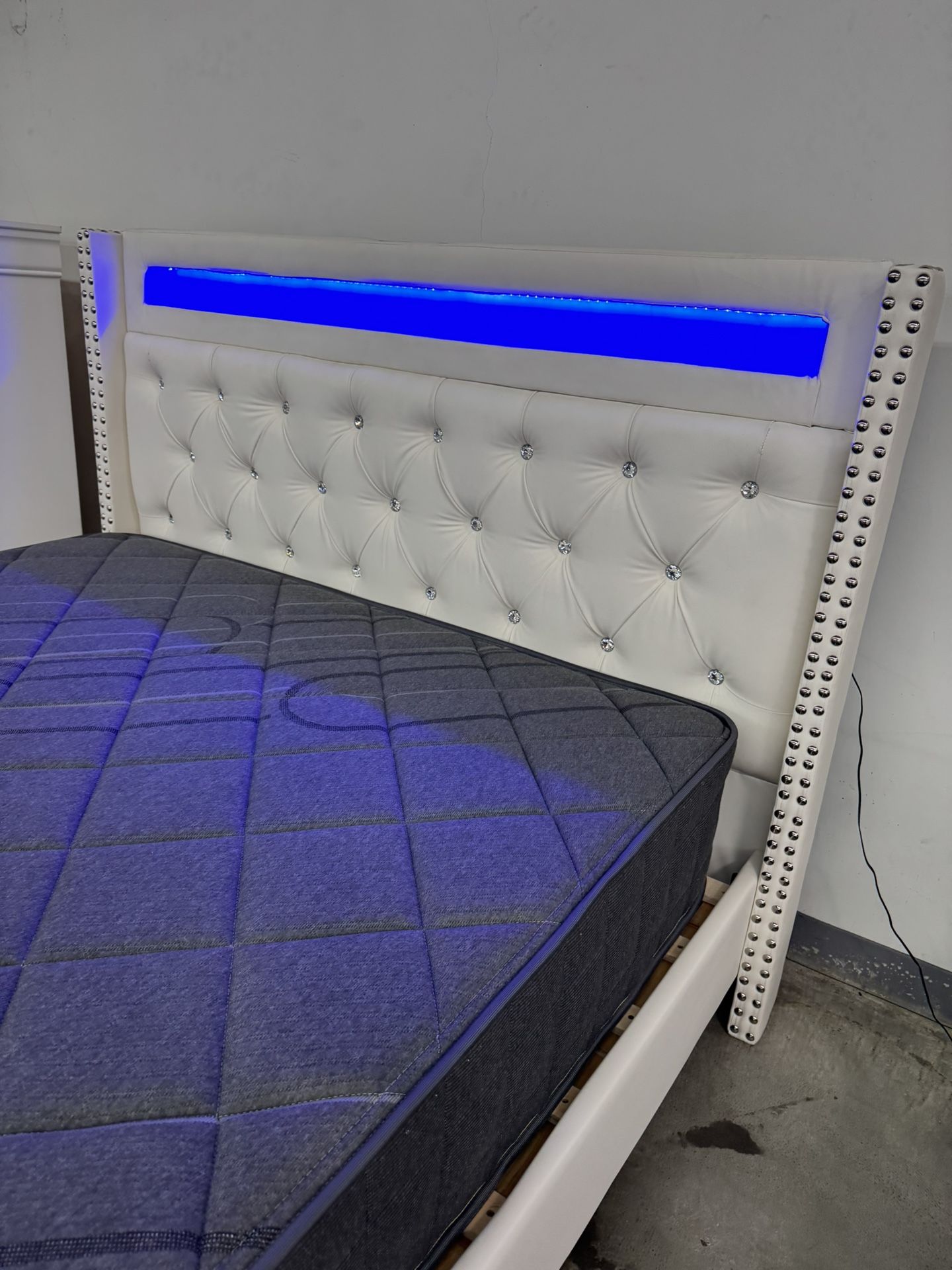 New Queen Bed Frame With Mattress