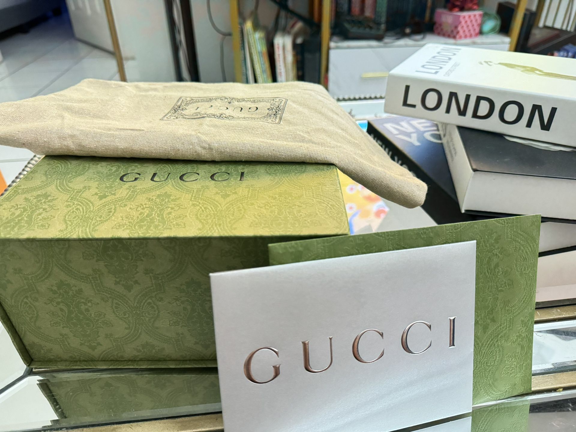 Box Gucci