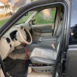 2006 Ford Explorer