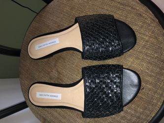 Size 6 Brand New Saks Leather Slides