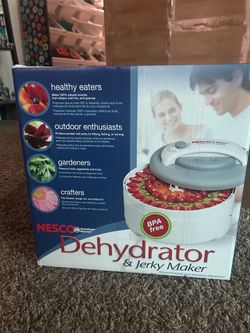 Nesco Dehydrator & Jerky Maker