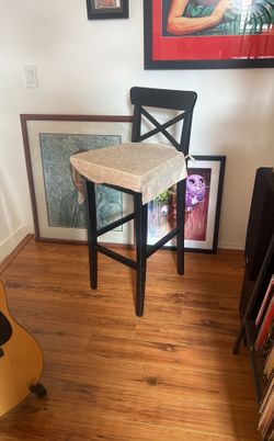 2x Counter Top Chairs