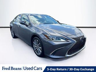 2021 Lexus ES 300h