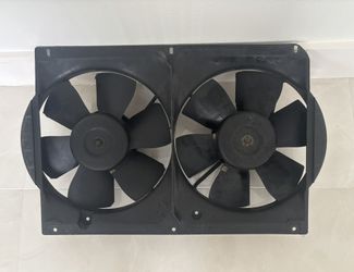 ORIGINAL 85-91 PORSCHE 944T RADIATOR COOLING FAN AND SHROUD 951-106-143-00