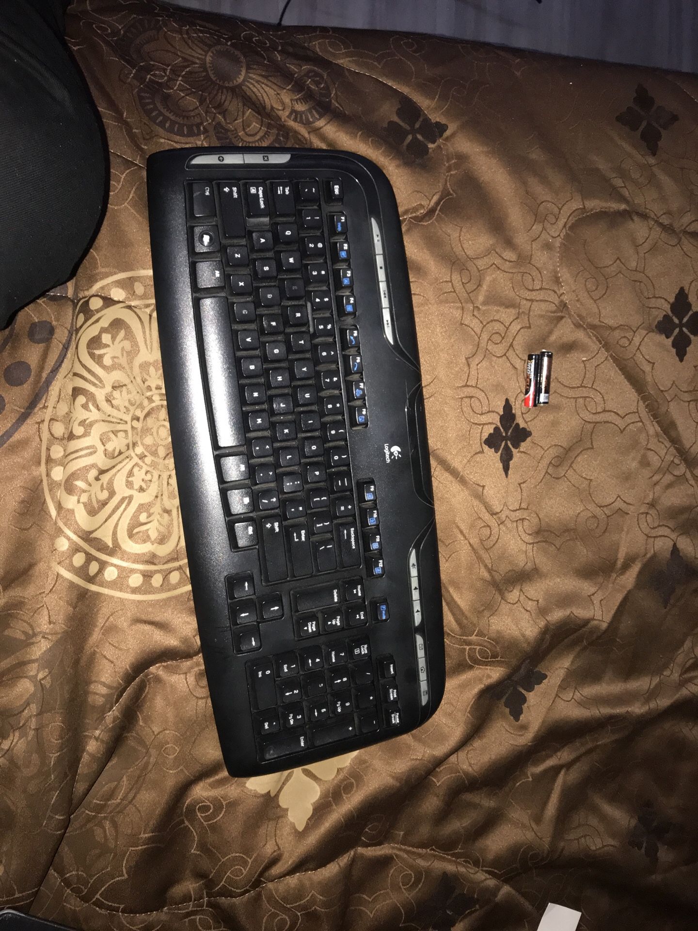 Wireless keyboard