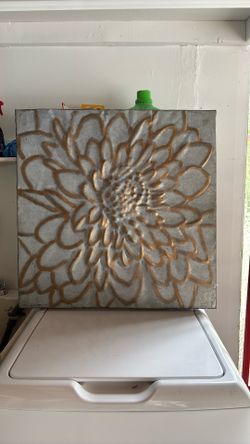 Metal art piece