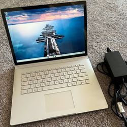 Surface Book 2 15" Touch i7-8650U 16GB 1TB SSD NVIDIA GeForce GTX 1060, Windows 11 + Surface Dock