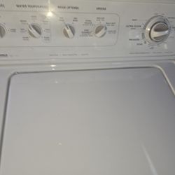 Kenmore Washer And Gas Dryer Super Capacity And Heavy Duty Works Excellent 