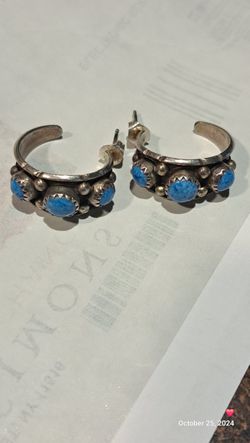 Sterling Silver And Blue Lapis Earrings 