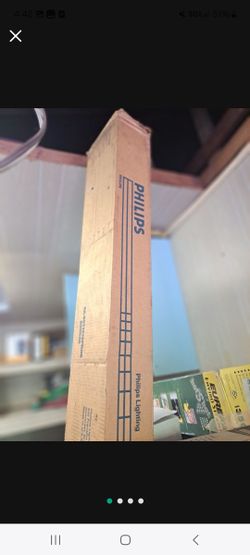 Phillips Fluorescent Tube Light Bulbs