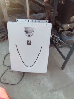 Tankless boiler