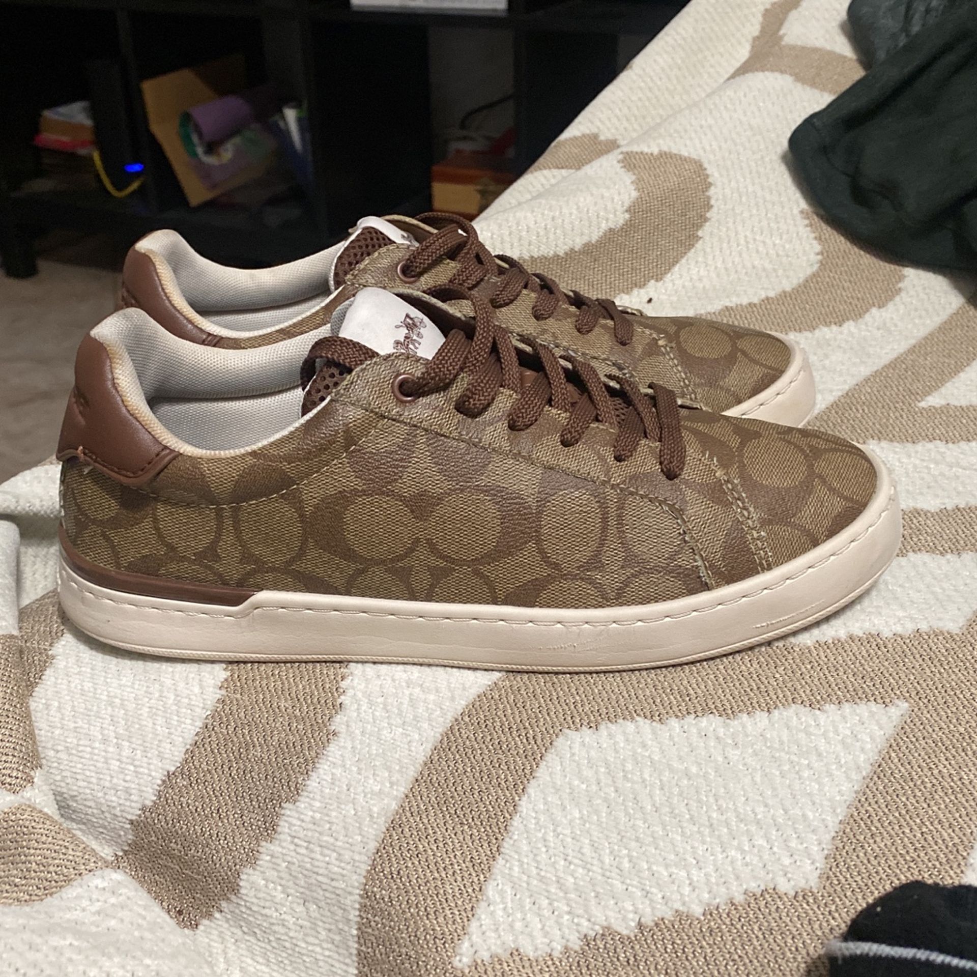 Coach Shoes Size 8 In Men Used