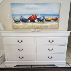 COASTER FURNITURE SOLID WOOD DRESSER EXCELLENT CONDITION DELIVERY AVAILABLE 