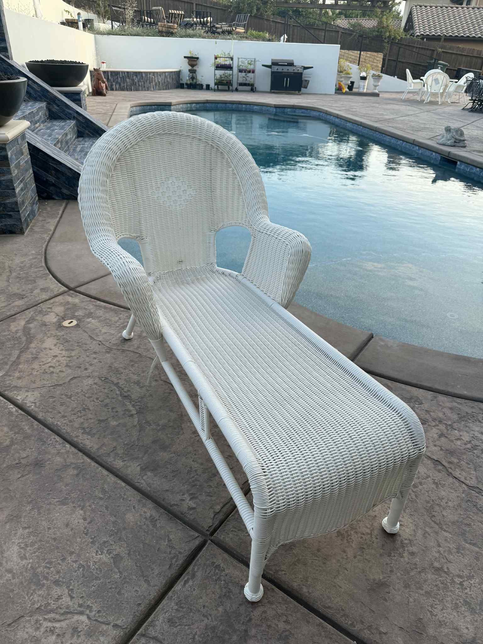 Outdoor Chaise Lounge Hampton Bay