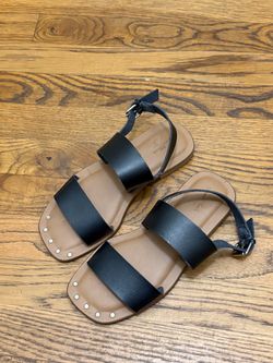 Black Leather Strap Sandals with Ankle Buckle