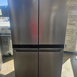 Whirlpool 4 Door Refrigeraror 