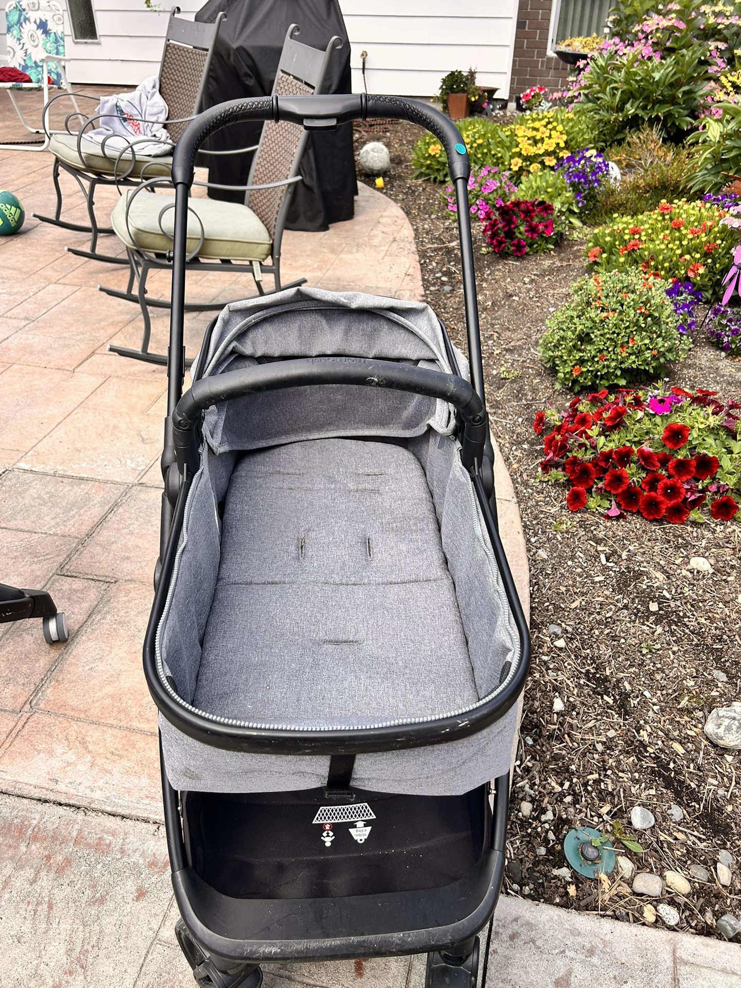 Mompush Stroller