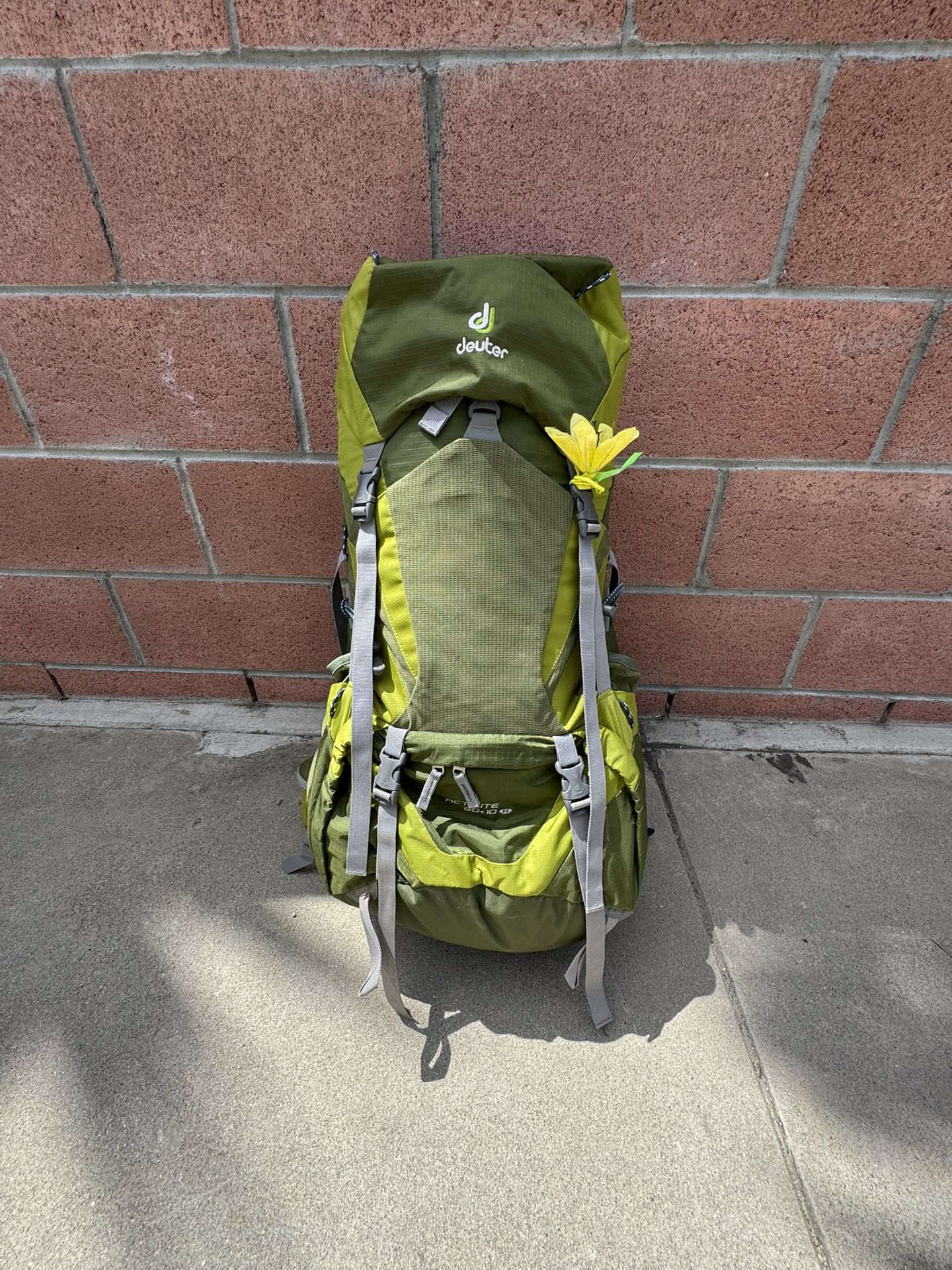 Back Packing Backpack for Sale in Long Beach, CA - OfferUp
