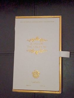 Woman perfume