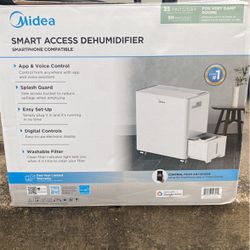 Smart Access Dehumidifier 