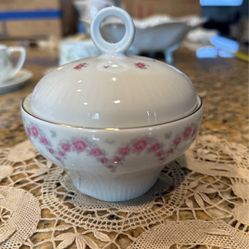 German Democratic Republic - Covered Sugar Bowl