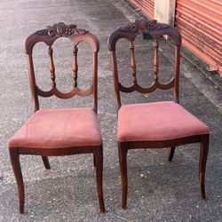 Set of 2 Antique 1923 Kareem Furniture Duncan Phyfe style rose back mahogany dining chairs