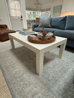 Coffee Table - White Grasscloth - Excellent Condition