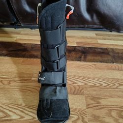 Foot/Leg Fracture Boot