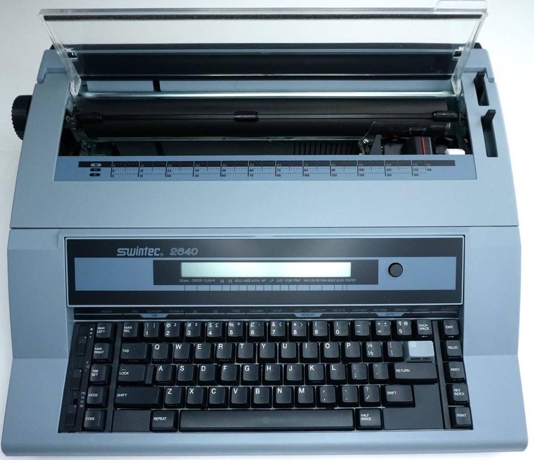 Vintage SWINTEC MODEL 2640 OFFICE ELECTRONIC TYPEWRITER in PRISTINE Co