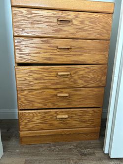 Oak 5 Drawer Dresser