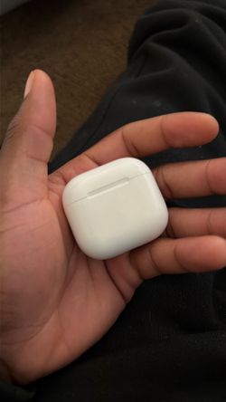 AirPod 4 / w noise cancellation