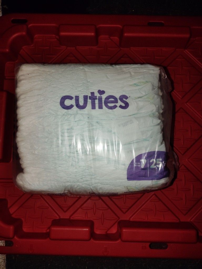 Cuties Diapers Size 7 25 Count