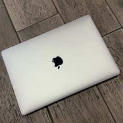 2022 Macbook Pro M2 13inch 8gb Memory 256gb Storage 5N79