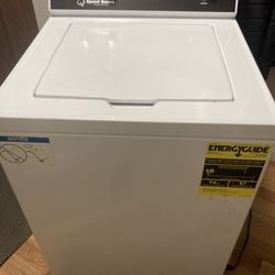 Speed Queen Washing Machine (3.2 Cu Ft)