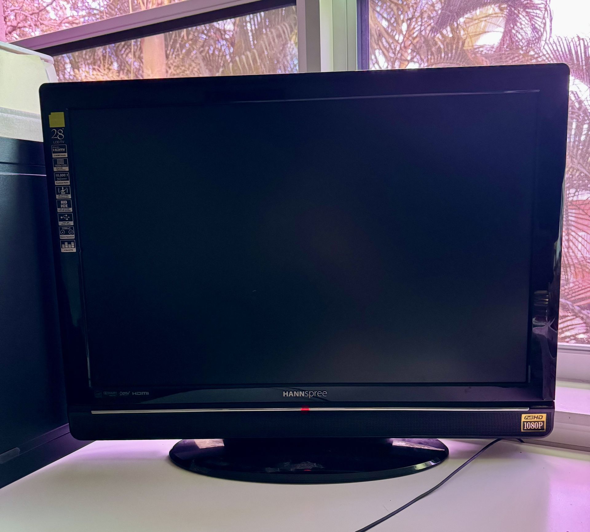 Hanspree 28" LCD TV/Monitor 