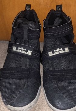 Nike Lebron Soldier