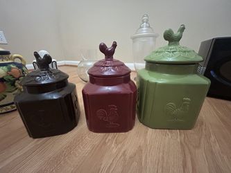 Microwave, set of ceramic (rooster) for storage, clear glass of bowls