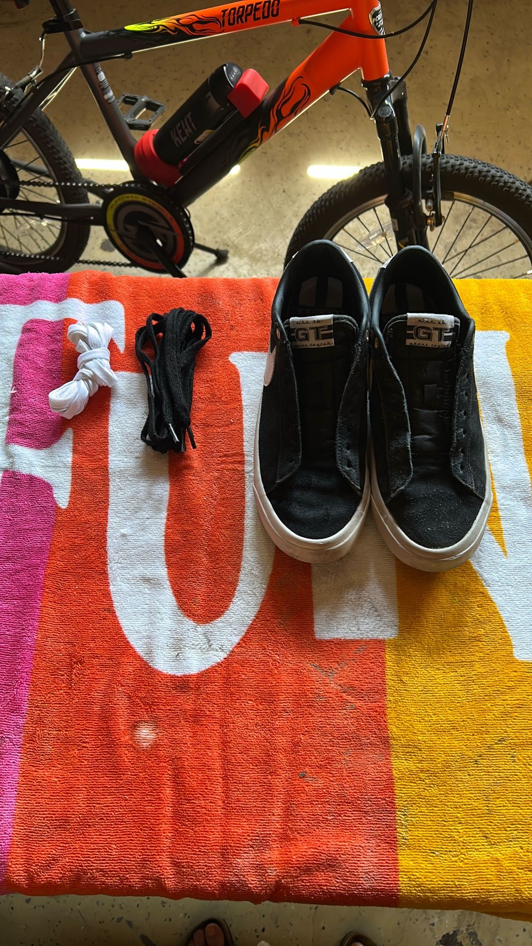 Nike SB Zoom Blazer Low Pro GT (with box)