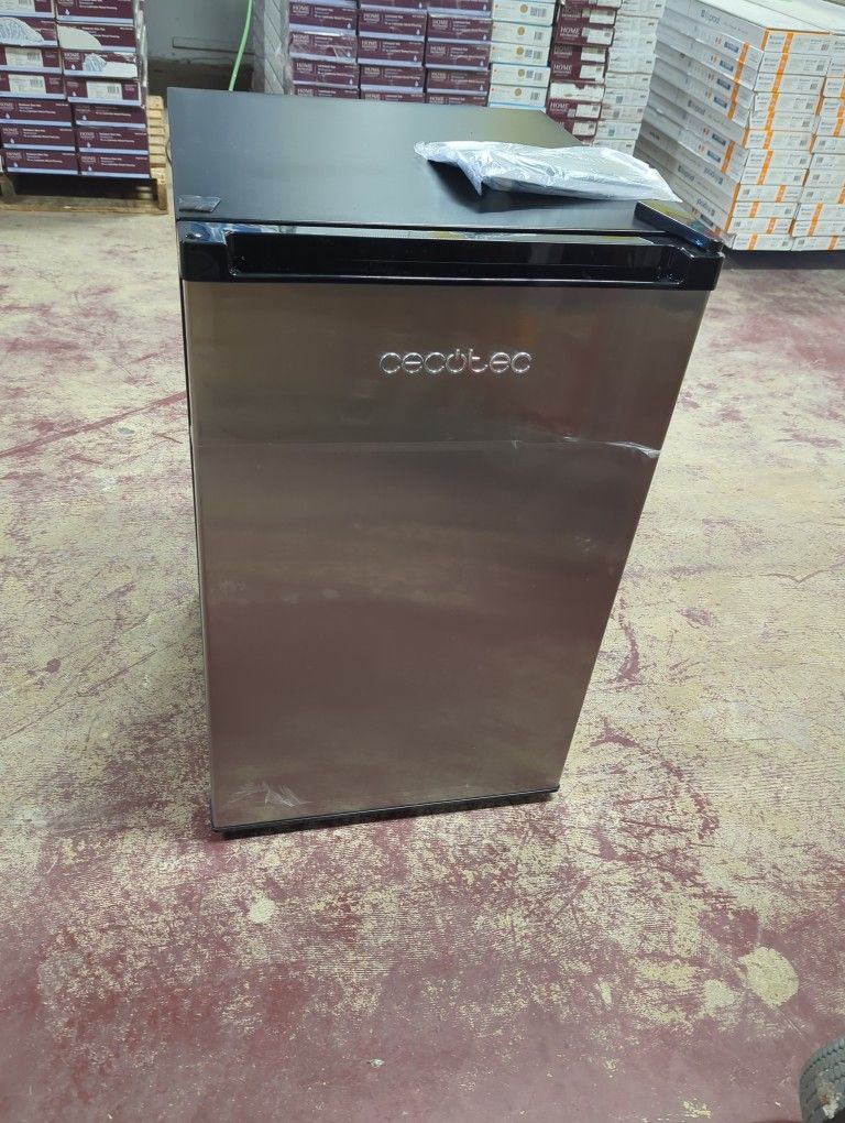 Cecotec Mini Fridge