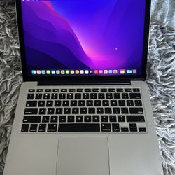 MacBook Pro 13” Excellent Condition W/ MS suite, Photoshop, Final Cut Pro X And More!