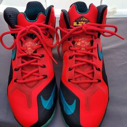 Nike LeBron 11 Elite Hero Shoes